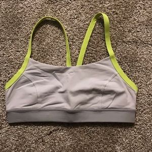 Lululemon size 6 sports bra